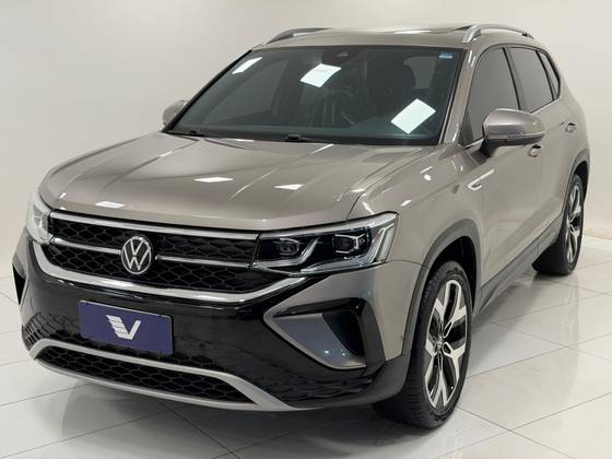 VOLKSWAGEN TAOS 1.4 250 TSI TOTAL FLEX HIGHLINE AUTOMÁTICO